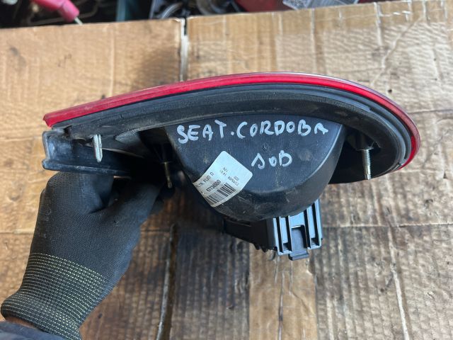 bontott SEAT CORDOBA I Jobb Külső Hátsó Lámpa