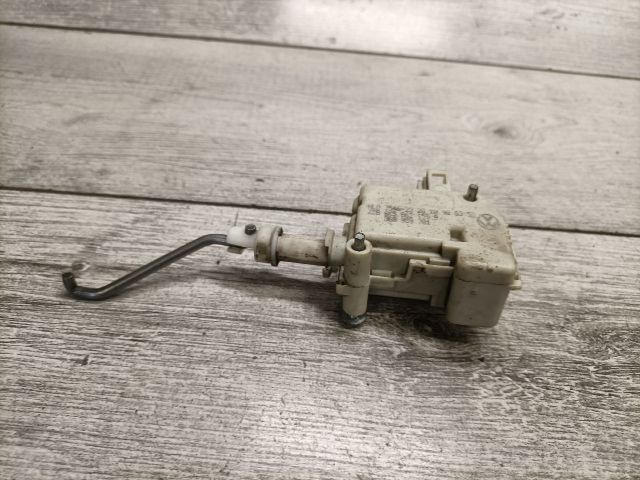 bontott SEAT CORDOBA I Központizár Motor Csomagtérajtó