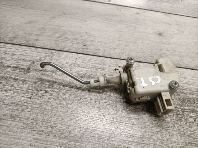 bontott SEAT CORDOBA I Központizár Motor Csomagtérajtó