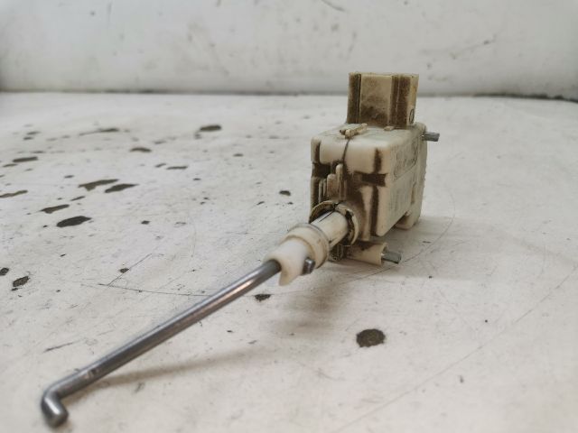 bontott SEAT CORDOBA I Központizár Motor Tankajtó