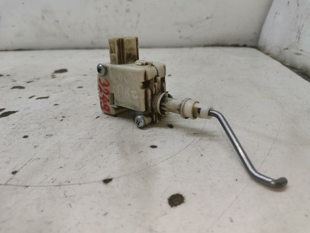 bontott SEAT CORDOBA I Központizár Motor Tankajtó