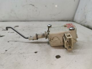 bontott SEAT CORDOBA I Központizár Motor Tankajtó