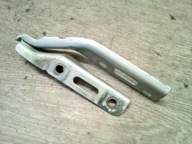 bontott SEAT CORDOBA I Motorháztető Bal Zsanér