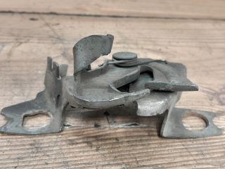 bontott SEAT CORDOBA I Motorháztető Zárszerkezet