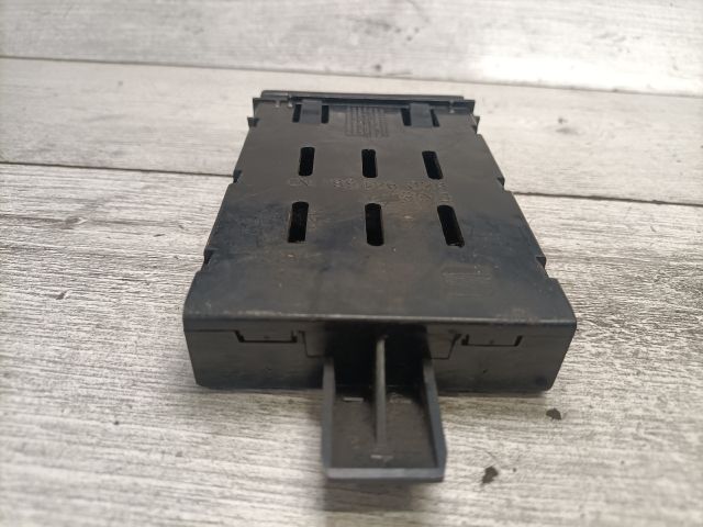 bontott SEAT CORDOBA I Pohártartó