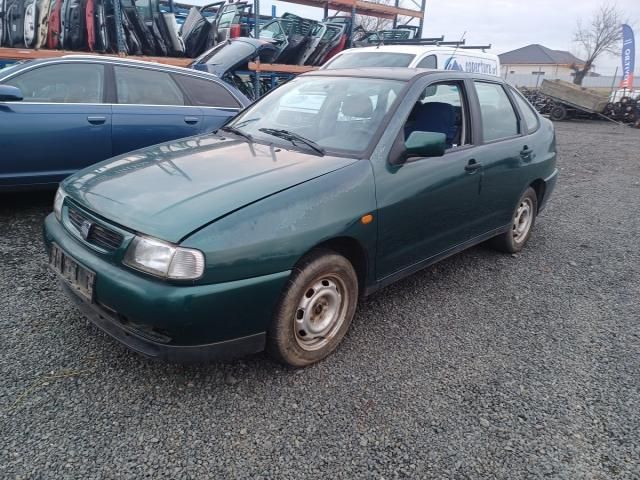 bontott SEAT CORDOBA I Rádió / CD