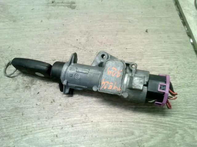 bontott SEAT CORDOBA II Gyújtáskapcsoló