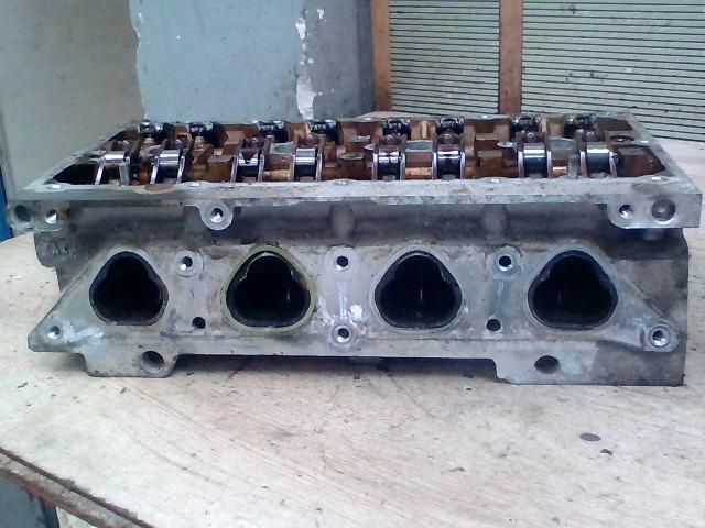 bontott SEAT CORDOBA II Hengerfej