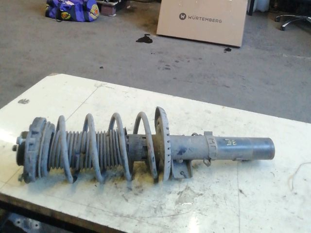 bontott SEAT CORDOBA II Jobb első Gólyaláb (Lengécsillapító, Rugó)