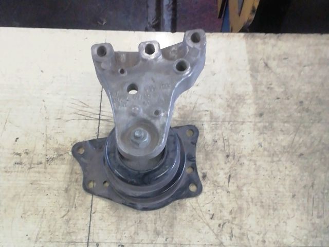 bontott SEAT CORDOBA II Motor Tartó Bak (Fém)