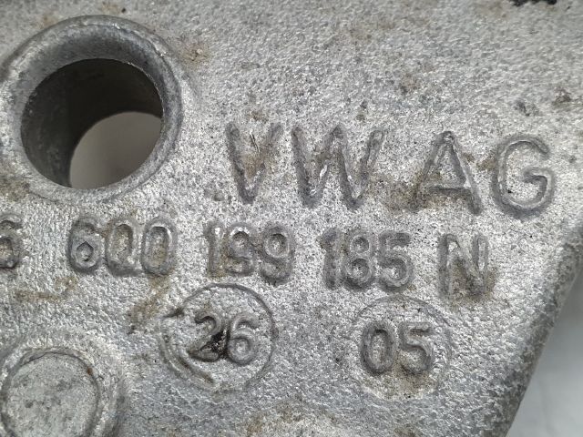 bontott SEAT CORDOBA II Motor Tartó Bak (Fém)