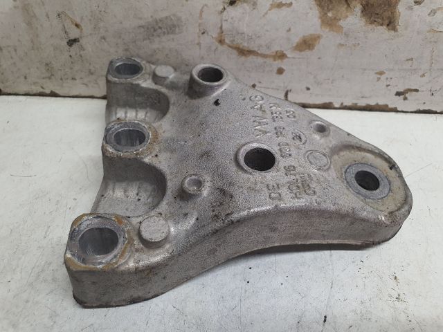 bontott SEAT CORDOBA II Motor Tartó Bak (Fém)