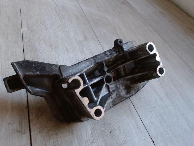 bontott SEAT CORDOBA II Motor Tartó Bak (Fém)