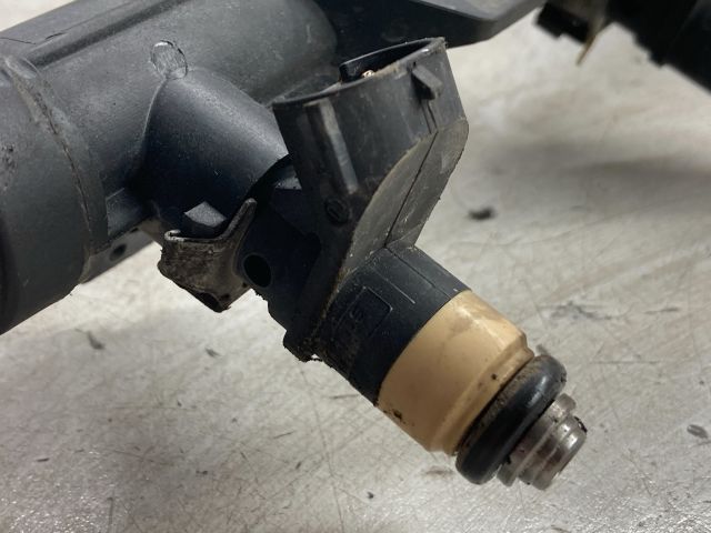 bontott SEAT CORDOBA II Porlasztó Sor / Híd