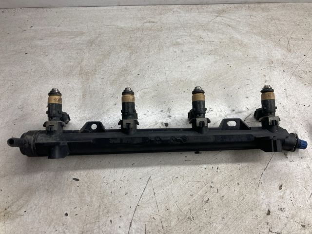 bontott SEAT CORDOBA II Porlasztó Sor / Híd