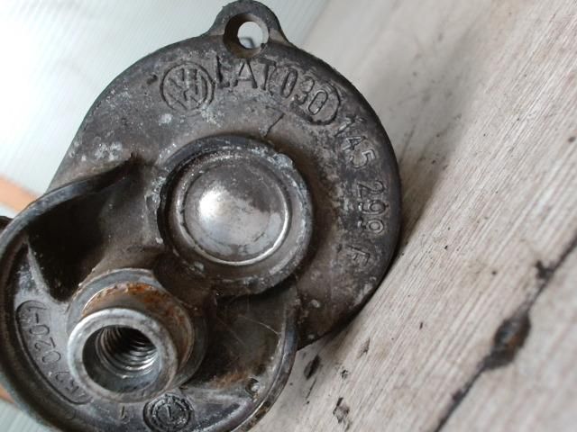 bontott SEAT CORDOBA II Szíjfeszítő Görgő