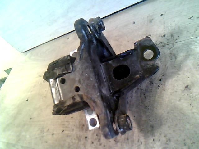 bontott SEAT CORDOBA II Váltó Tartó Bak (Pozíciófüggetlen)