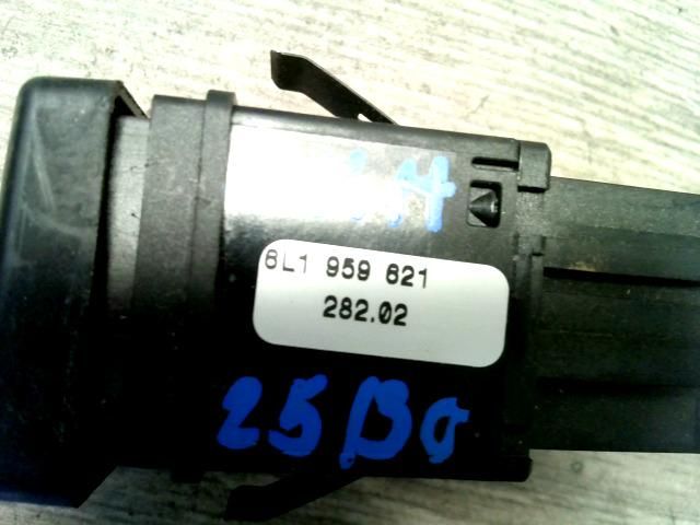 bontott SEAT CORDOBA II Ablakfűtés Kapcsoló