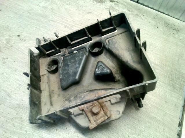 bontott SEAT CORDOBA II Akkumulátor Tartó