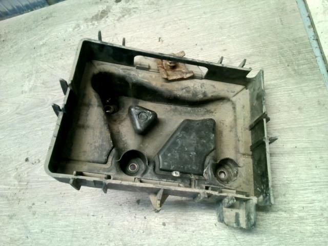 bontott SEAT CORDOBA II Akkumulátor Tartó