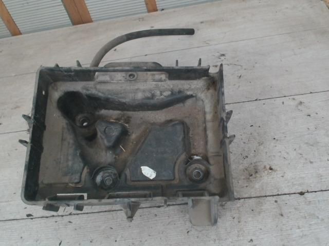 bontott SEAT CORDOBA II Akkumulátor Tartó