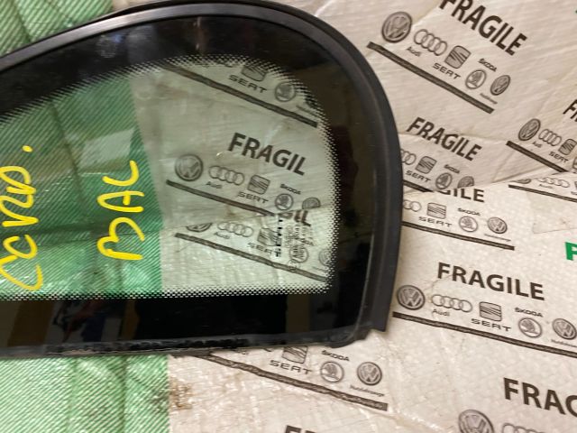 bontott SEAT CORDOBA II Bal C Oszlop Oldalablak Üveg