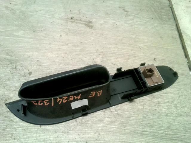 bontott SEAT CORDOBA II Bal első Ablakemelő Kapcsoló