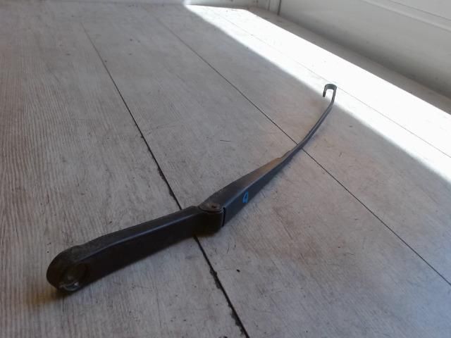 bontott SEAT CORDOBA II Bal első Ablaktörlő Kar