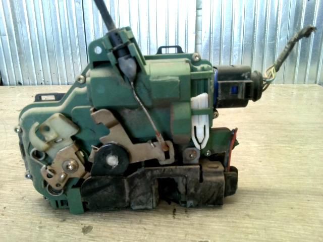 bontott SEAT CORDOBA II Bal első Ajtózár