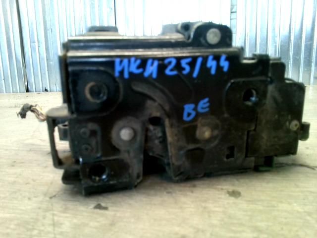 bontott SEAT CORDOBA II Bal első Ajtózár