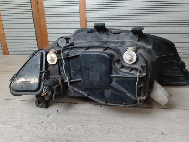 bontott SEAT CORDOBA II Bal Fényszóró