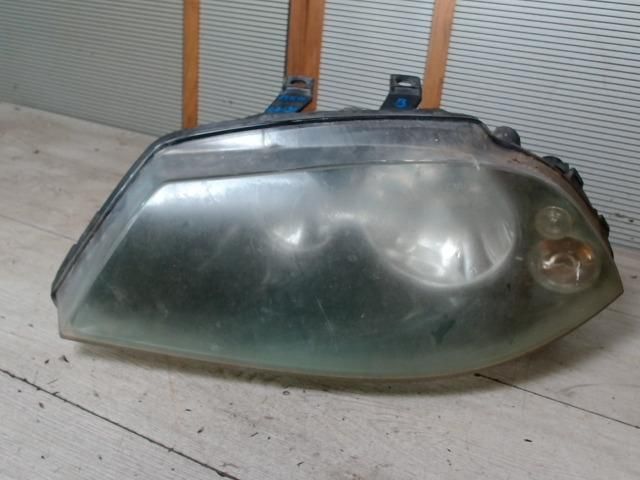 bontott SEAT CORDOBA II Bal Fényszóró