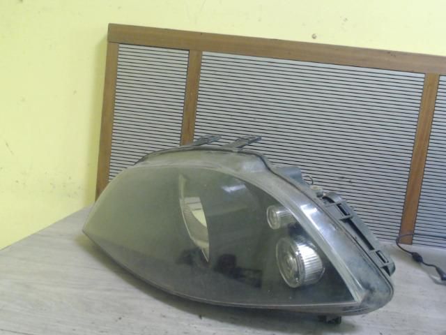 bontott SEAT CORDOBA II Bal Fényszóró