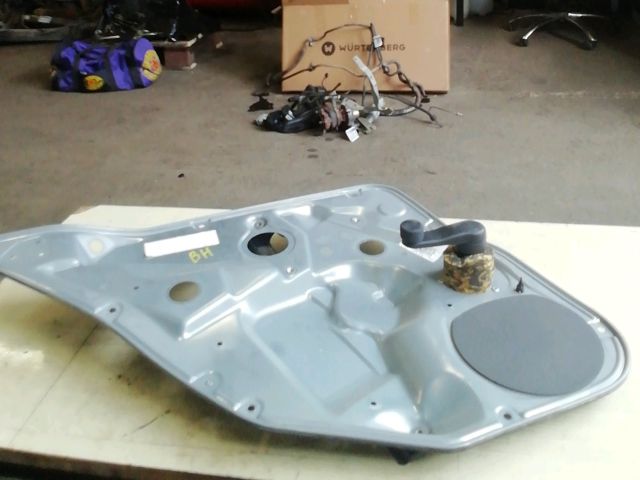 bontott SEAT CORDOBA II Bal hátsó Ablakemelő Szerkezet (Mechanikus)
