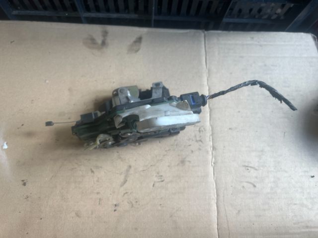 bontott SEAT CORDOBA II Bal hátsó Ajtózár