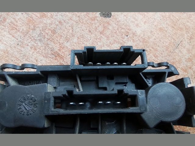 bontott SEAT CORDOBA II Bal Hátsó Lámpa Foglalat