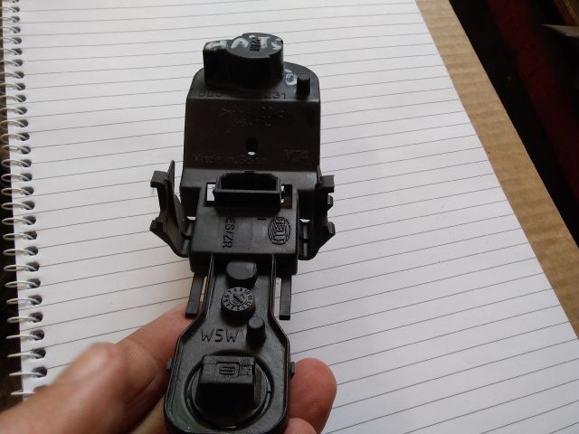 bontott SEAT CORDOBA II Bal Hátsó Lámpa Foglalat