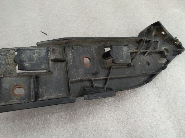 bontott SEAT CORDOBA II Bal hátsó Lökhárító Tartó (Műanyag)