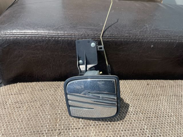 bontott SEAT CORDOBA II Csomagtérajtó Kilincs