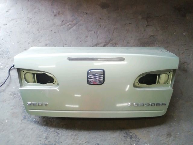 bontott SEAT CORDOBA II Csomagtérajtó (Üres lemez)