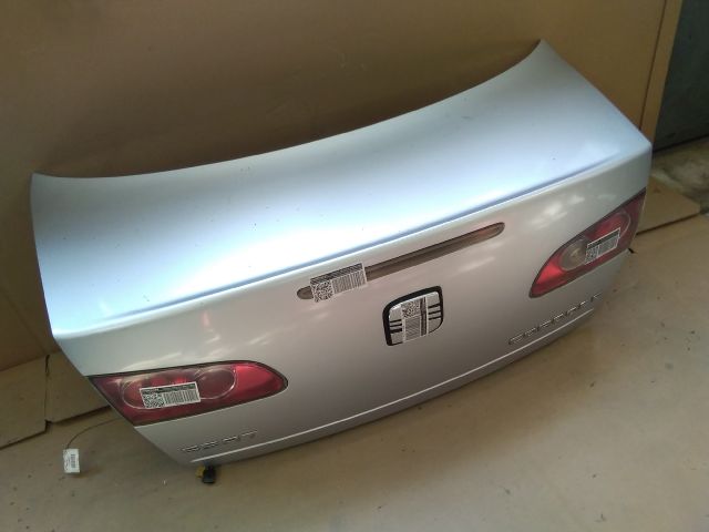 bontott SEAT CORDOBA II Csomagtérajtó (Üres lemez)