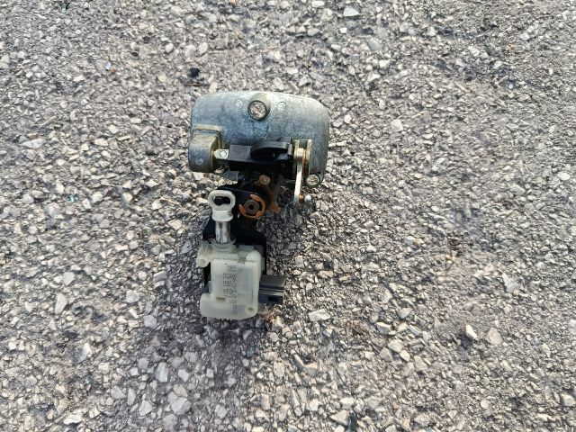 bontott SEAT CORDOBA II Csomagtérajtó Zárbetét