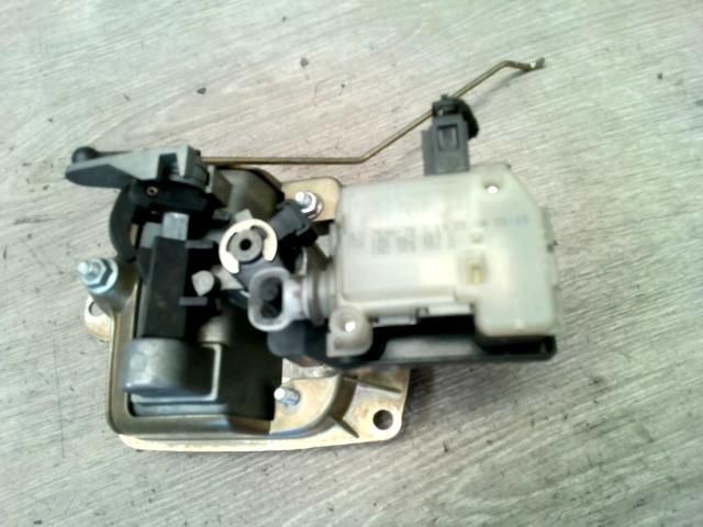 bontott SEAT CORDOBA II Csomagtérajtó Zárszerkezet