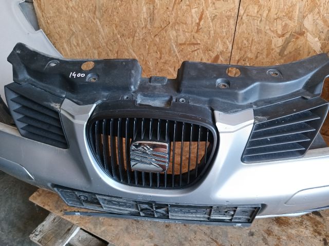 bontott SEAT CORDOBA II Első Lökhárító (Részeivel)