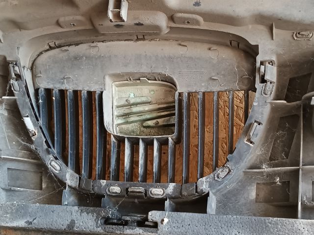 bontott SEAT CORDOBA II Első Lökhárító (Részeivel)