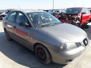 bontott SEAT CORDOBA II Felső Hűtőburkolat