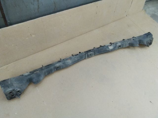 bontott SEAT CORDOBA II Hátsó középső Lökhárító Tartó (Műanyag)