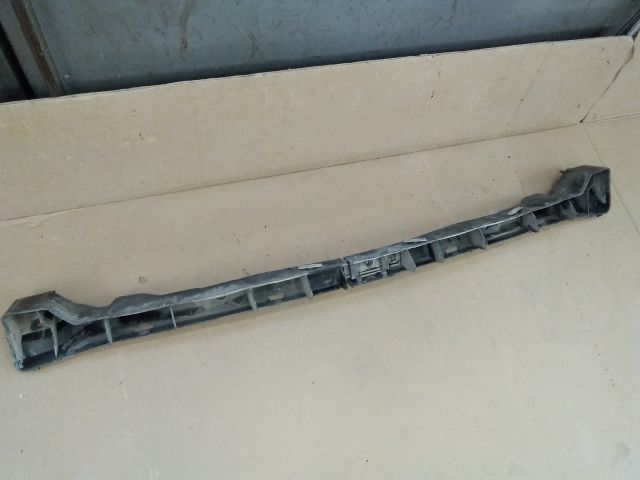 bontott SEAT CORDOBA II Hátsó középső Lökhárító Tartó (Műanyag)