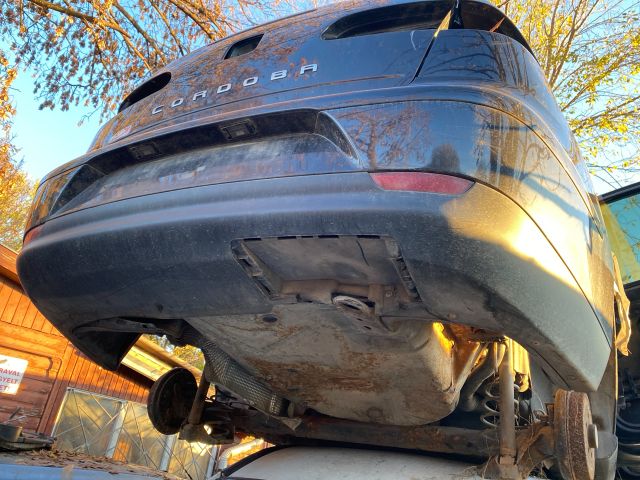 bontott SEAT CORDOBA II Hátsó Lökhárító (Részeivel)