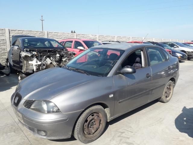 bontott SEAT CORDOBA II Hátsó Lökhárító (Üresen)